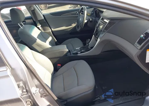 2015 Hyundai Sonata Hybrid from USA, damaged, VIN KMHEC4A46FA129848